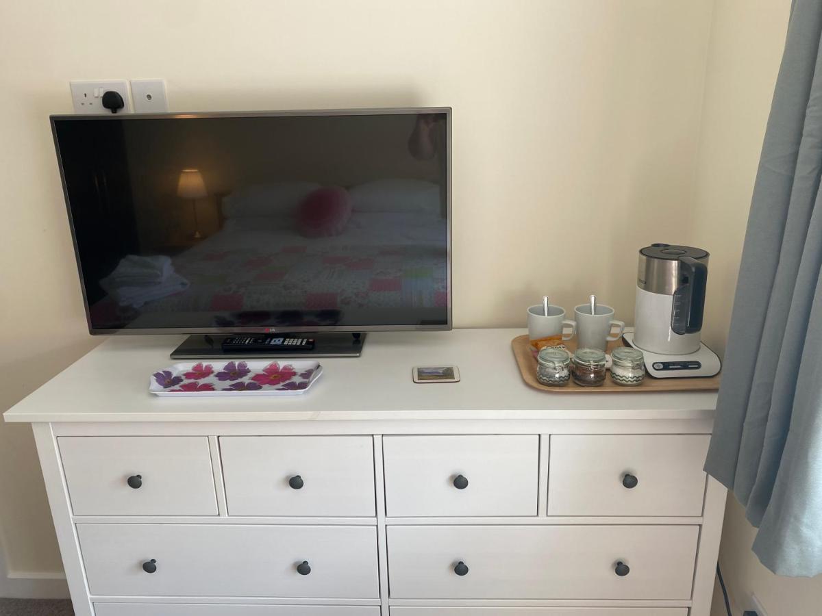 Wellington View One En Suite Shower And Super King Bed Exterior foto
